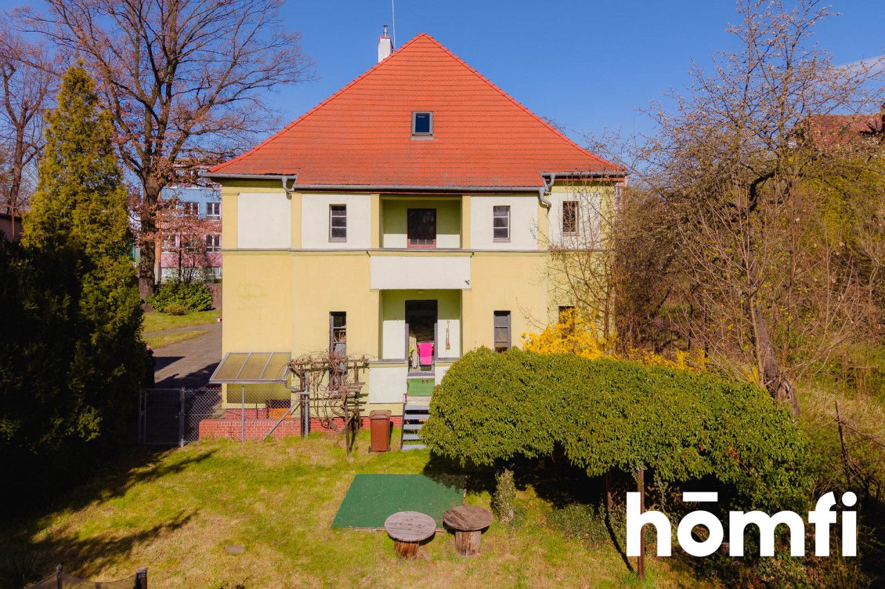 Poniemiecki dom 390m2 + dwie działki budowlane na Brochowie - Дім - Продаж - Wrocław, Krzyki / Brochów