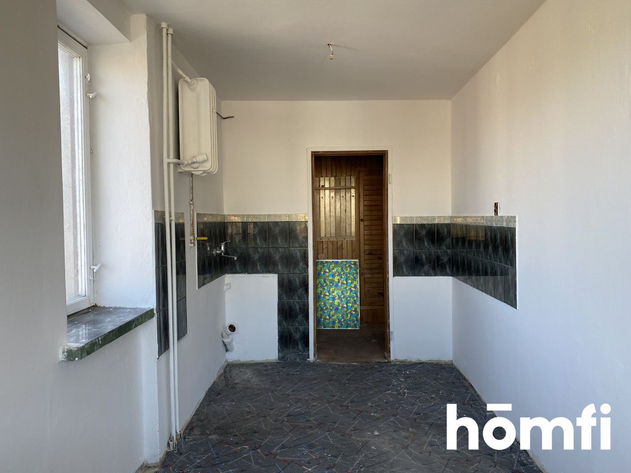 Studio apartment for renovation with potential - Apartment - Sale - Radom, Os. XV-lecia