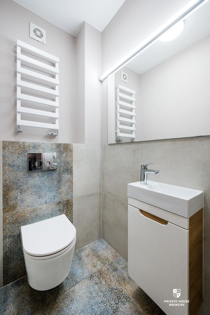 Spacious apartment, on the Lea Street - Комерційне приміщення - Оренда - Kraków, Krowodrza