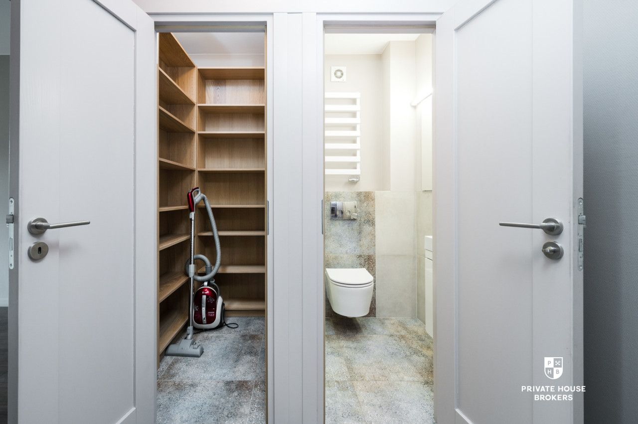 Spacious apartment, on the Lea Street - Комерційне приміщення - Оренда - Kraków, Krowodrza