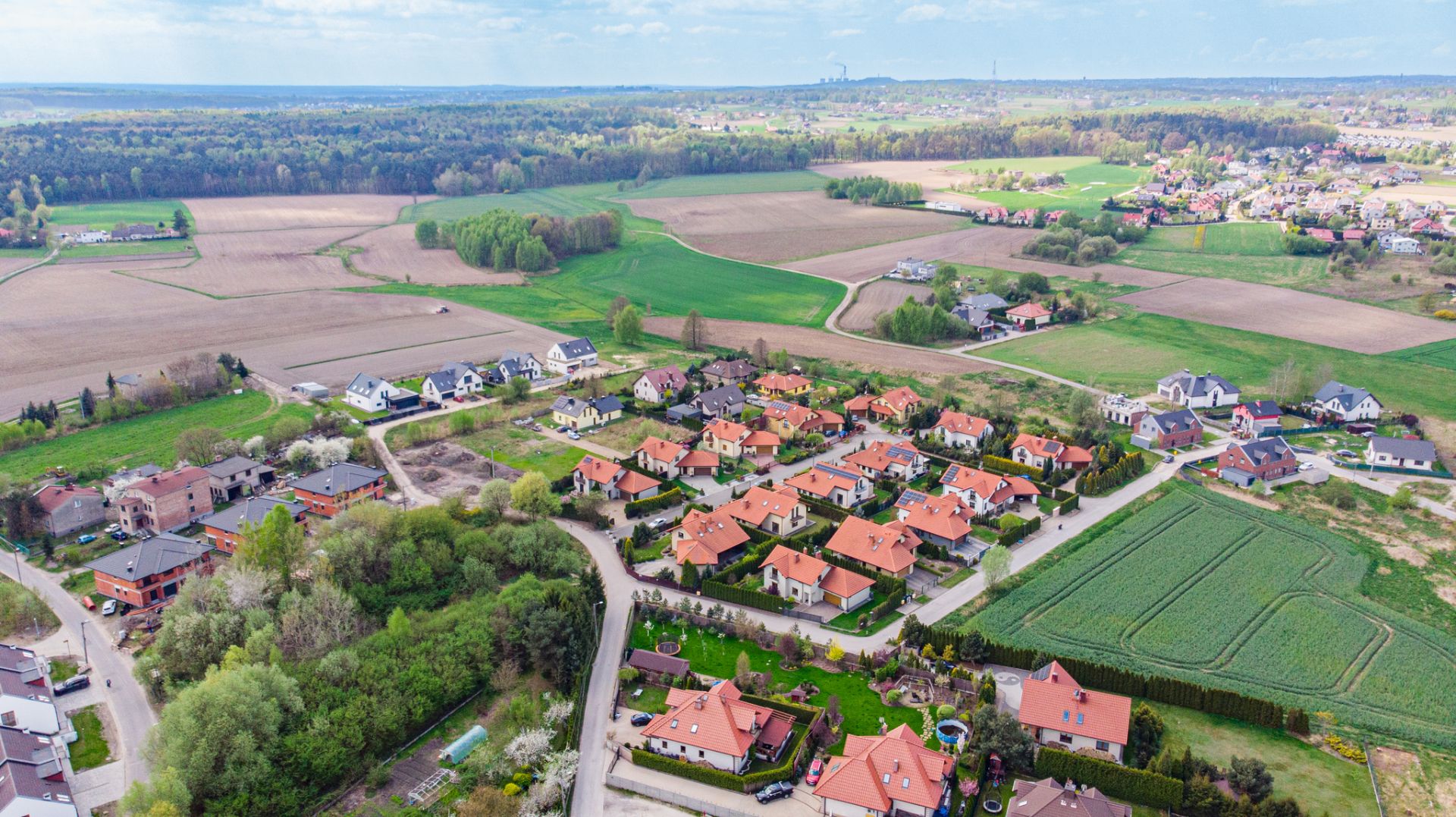 PRZESTRONNY DOM Z DUŻYM OGRODEM - Dom - Sprzedaż - Katowice, Podlesie