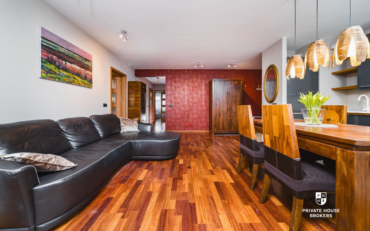 Three-Room Apartment with City View – Functional Layout and Great Location! | Miłkowskiego street - Квартира - Продаж - Kraków, Podgórze / Dębniki