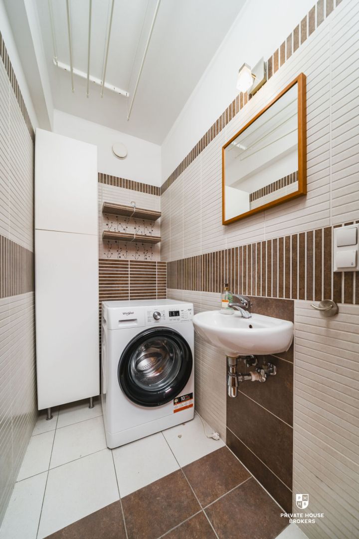 Three-Room Apartment with City View – Functional Layout and Great Location! | Miłkowskiego street - Квартира - Продаж - Kraków, Podgórze / Dębniki