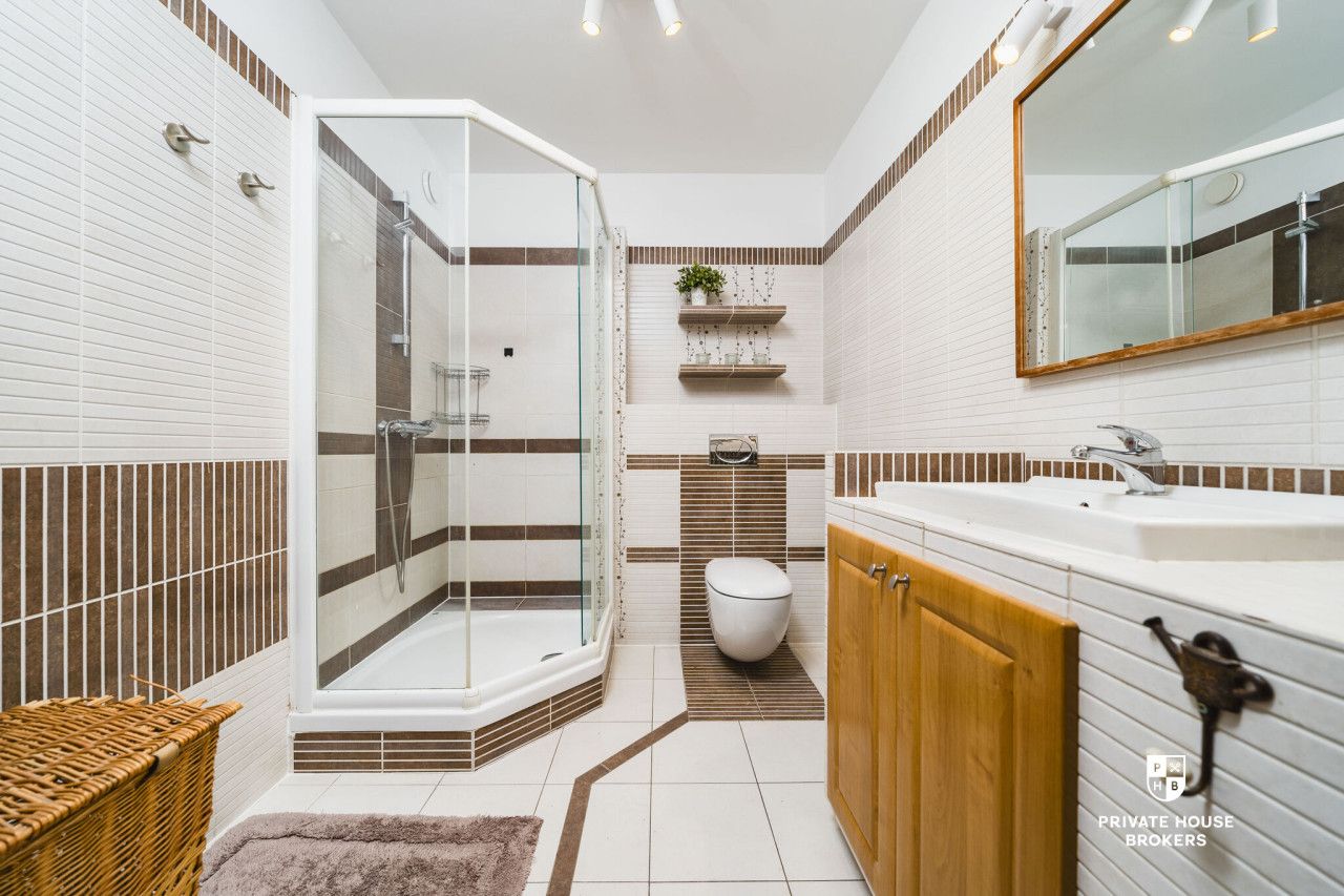 Three-Room Apartment with City View – Functional Layout and Great Location! | Miłkowskiego street - Квартира - Продаж - Kraków, Podgórze / Dębniki