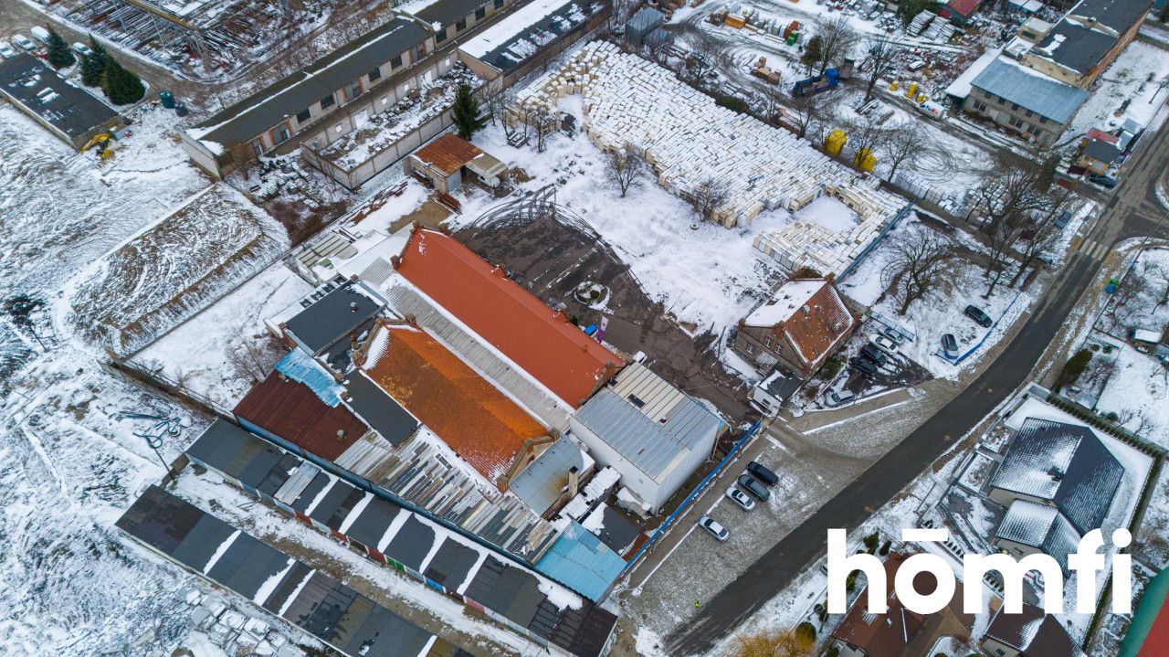 Large plot with a building, for your own arrangement - Ділянка - Продаж - Świdnicki, Strzegom