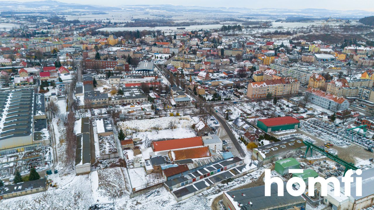 Large plot with a building, for your own arrangement - Ділянка - Продаж - Świdnicki, Strzegom