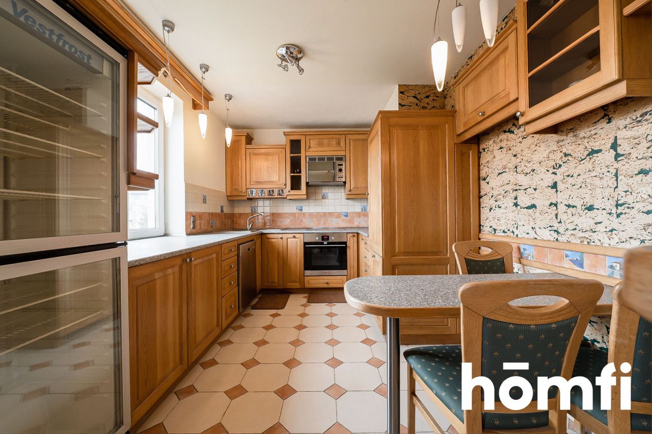 Family apartment in city centr with specific room's plan - Apartment - Sale - Radom, Planty