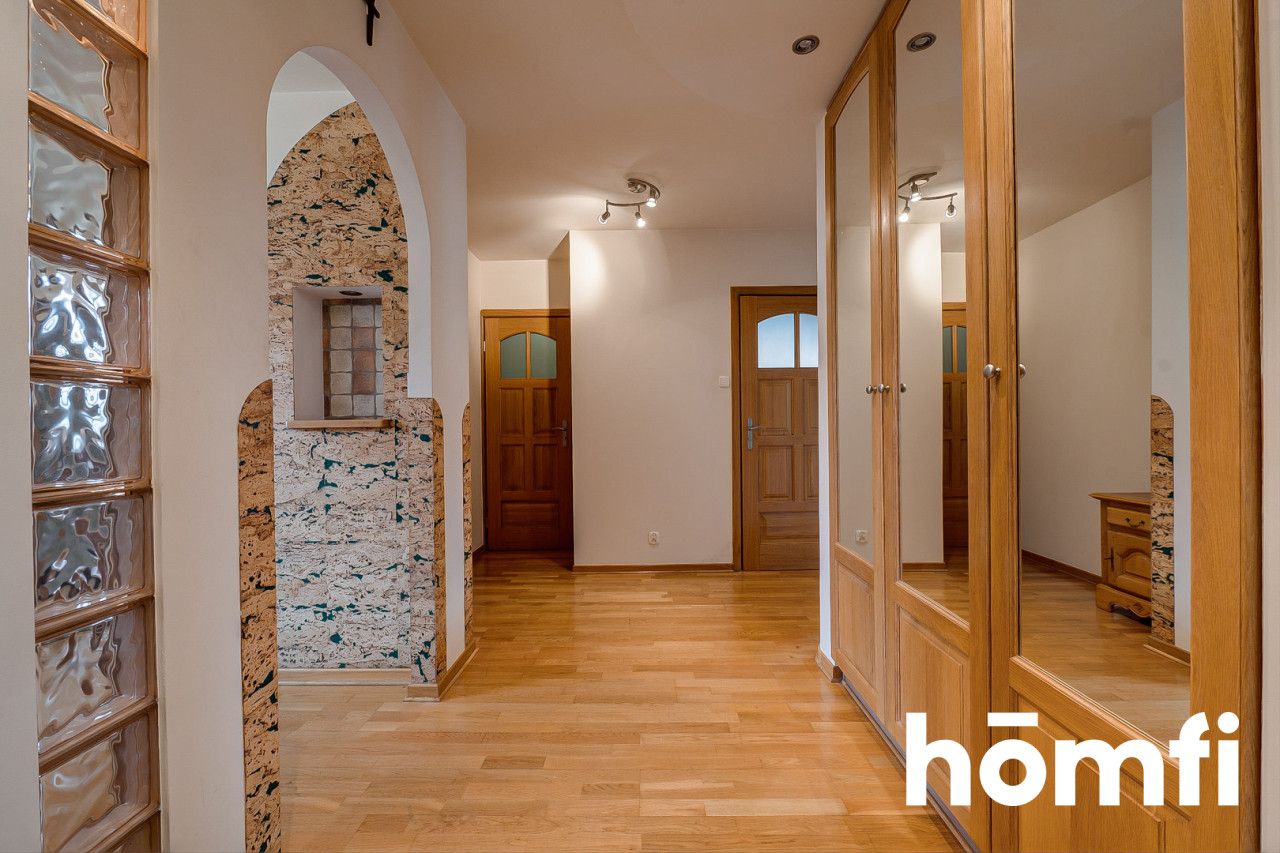 Family apartment in city centr with specific room's plan - Apartment - Sale - Radom, Planty