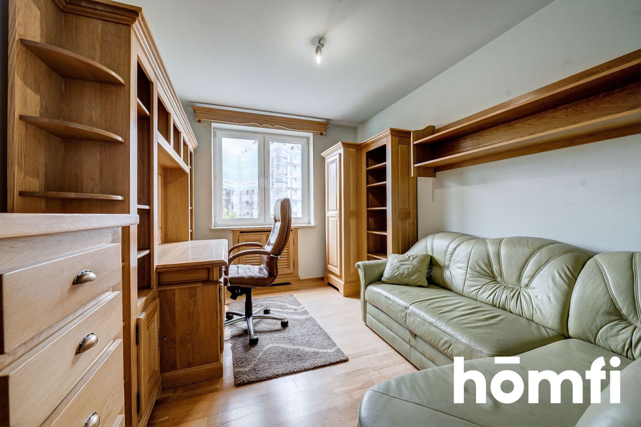 Family apartment in city centr with specific room's plan - Apartment - Sale - Radom, Planty