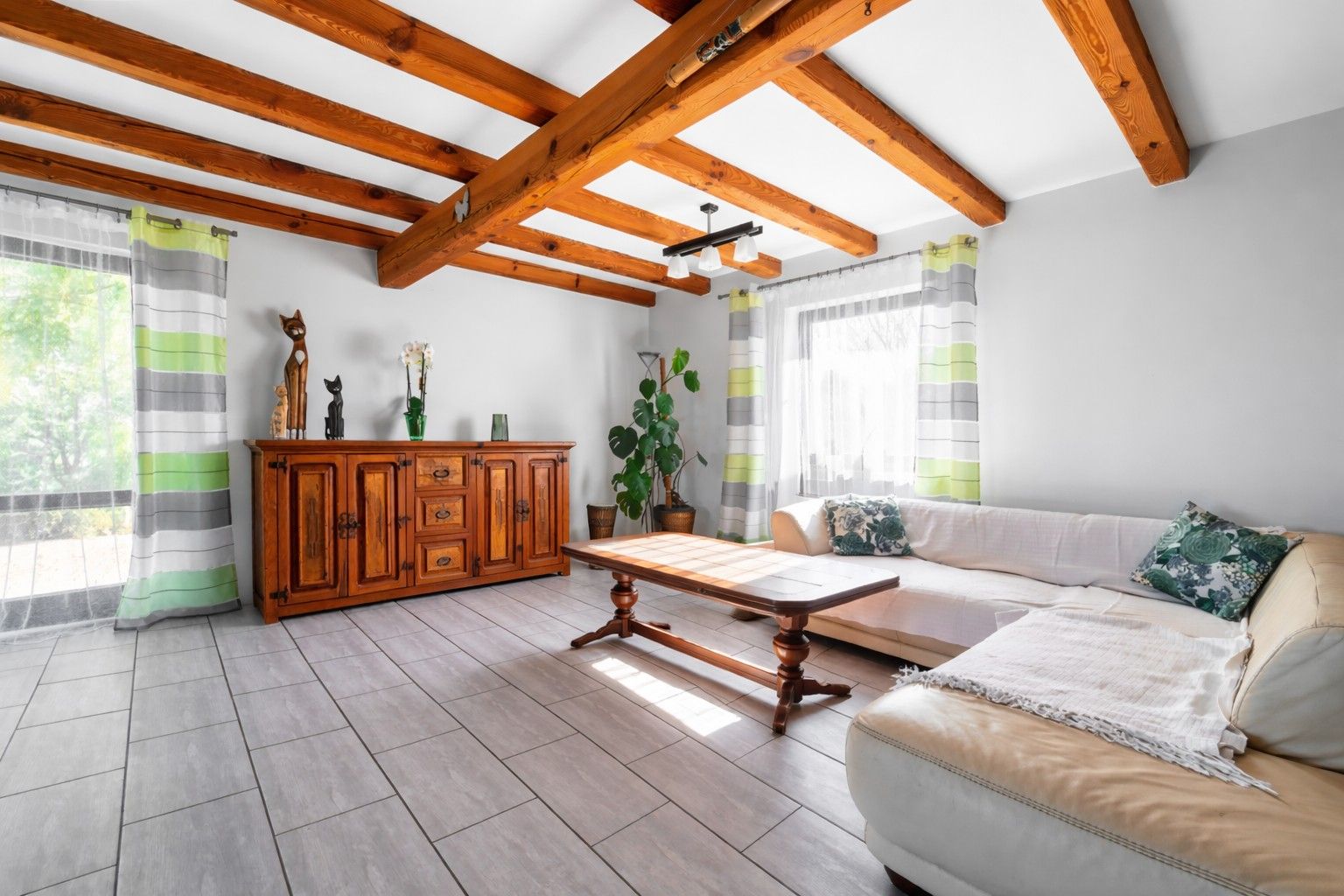 Klimatyczny dom blisko Lublina, duża działka - Dom - Sprzedaż - Lubelski, Niemce / Baszki