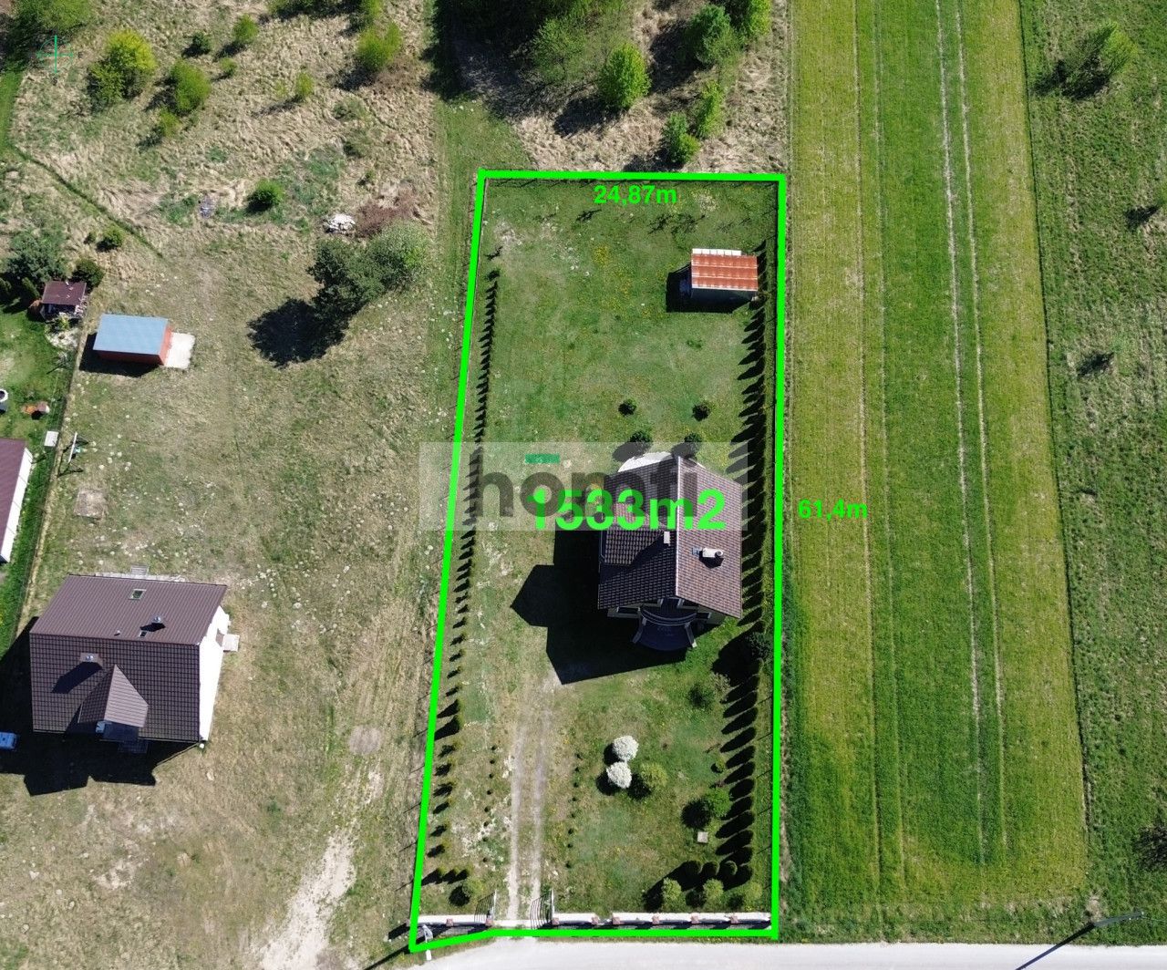 A cozy house surrounded by greenery – perfect for a family - Дім - Продаж - Jędrzejowski, Małogoszcz / Kozłów