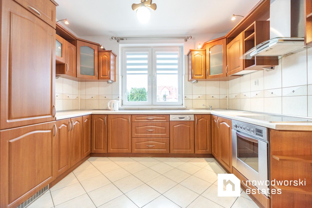 A beautiful house of 250 m2, with a garden, 5 rooms, Radom - House - Rent - Radom, Rajec Szlachecki