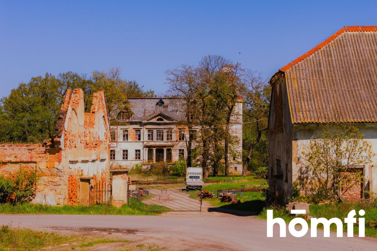 Urokliwy grunt 17 hektarowy z zespołem folwarczno-pałacowym - Działka - Sprzedaż - Legnicki, Chojnów / Budziwojów