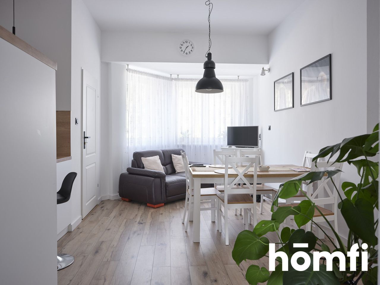 Spacious 4-room apartment by the sea – full of potential! - Apartment - Sale - Kołobrzeski, Kołobrzeg