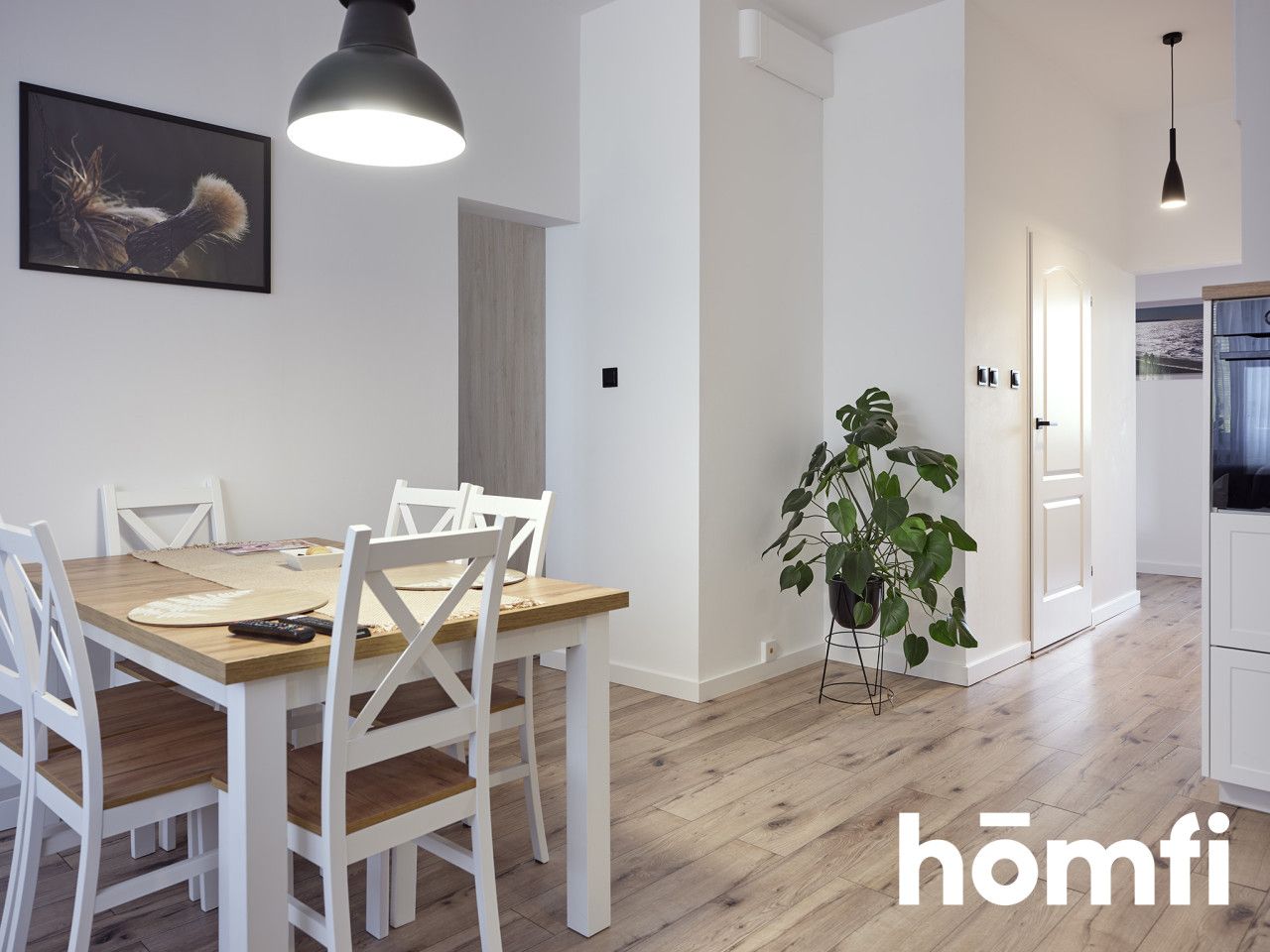 Spacious 4-room apartment by the sea – full of potential! - Apartment - Sale - Kołobrzeski, Kołobrzeg