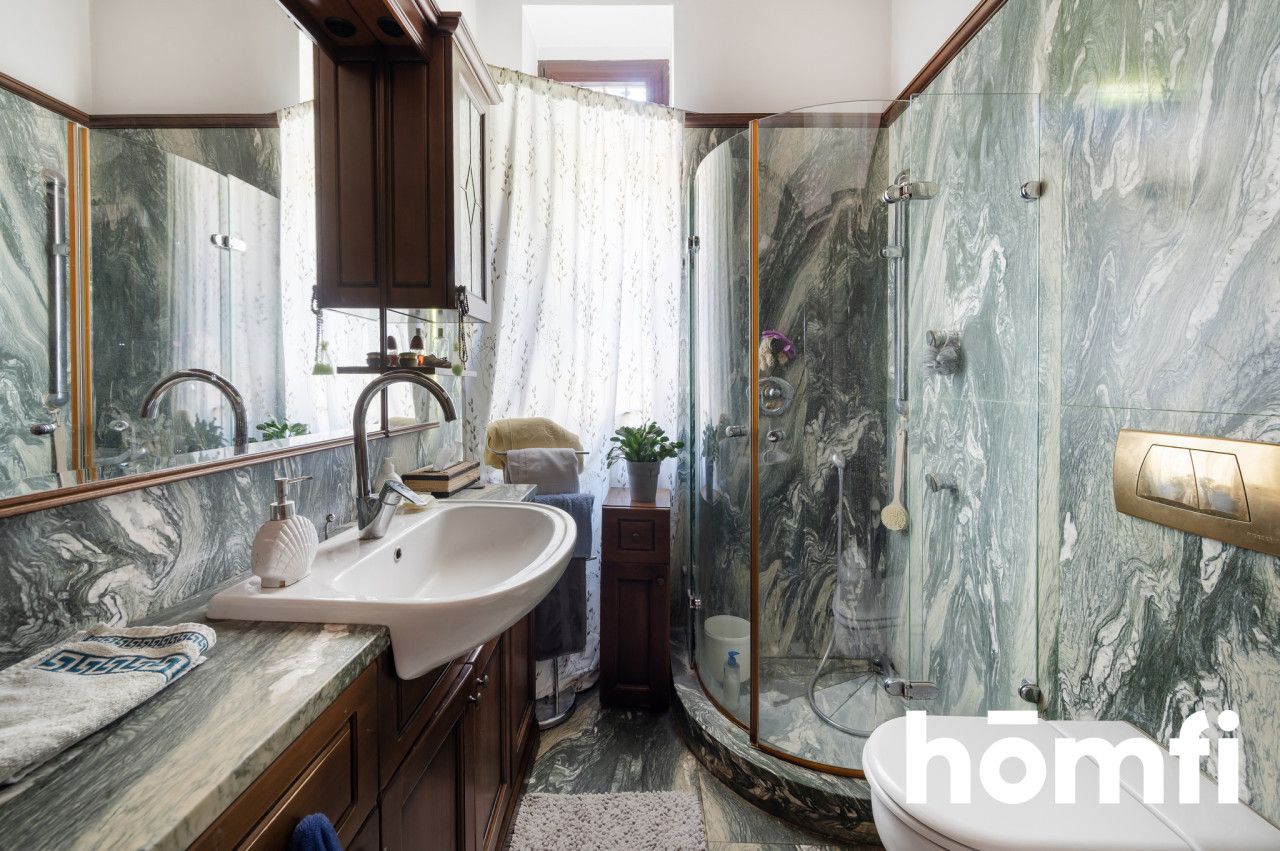 Dworek myśliwski - hotel w Łagiewnikach - Lokal użytkowy - Sprzedaż - Łódź, Bałuty