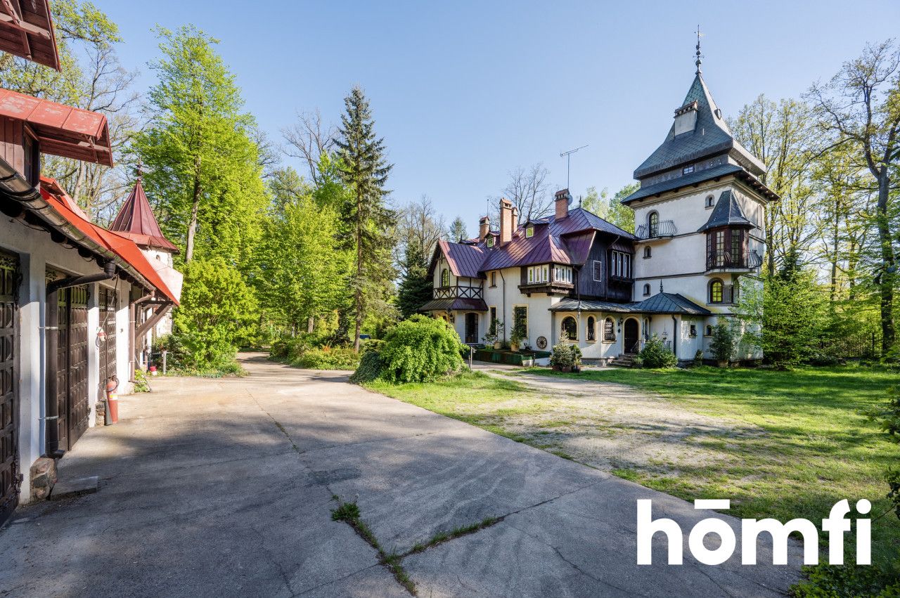 Dworek myśliwski - hotel w Łagiewnikach - Lokal użytkowy - Sprzedaż - Łódź, Bałuty