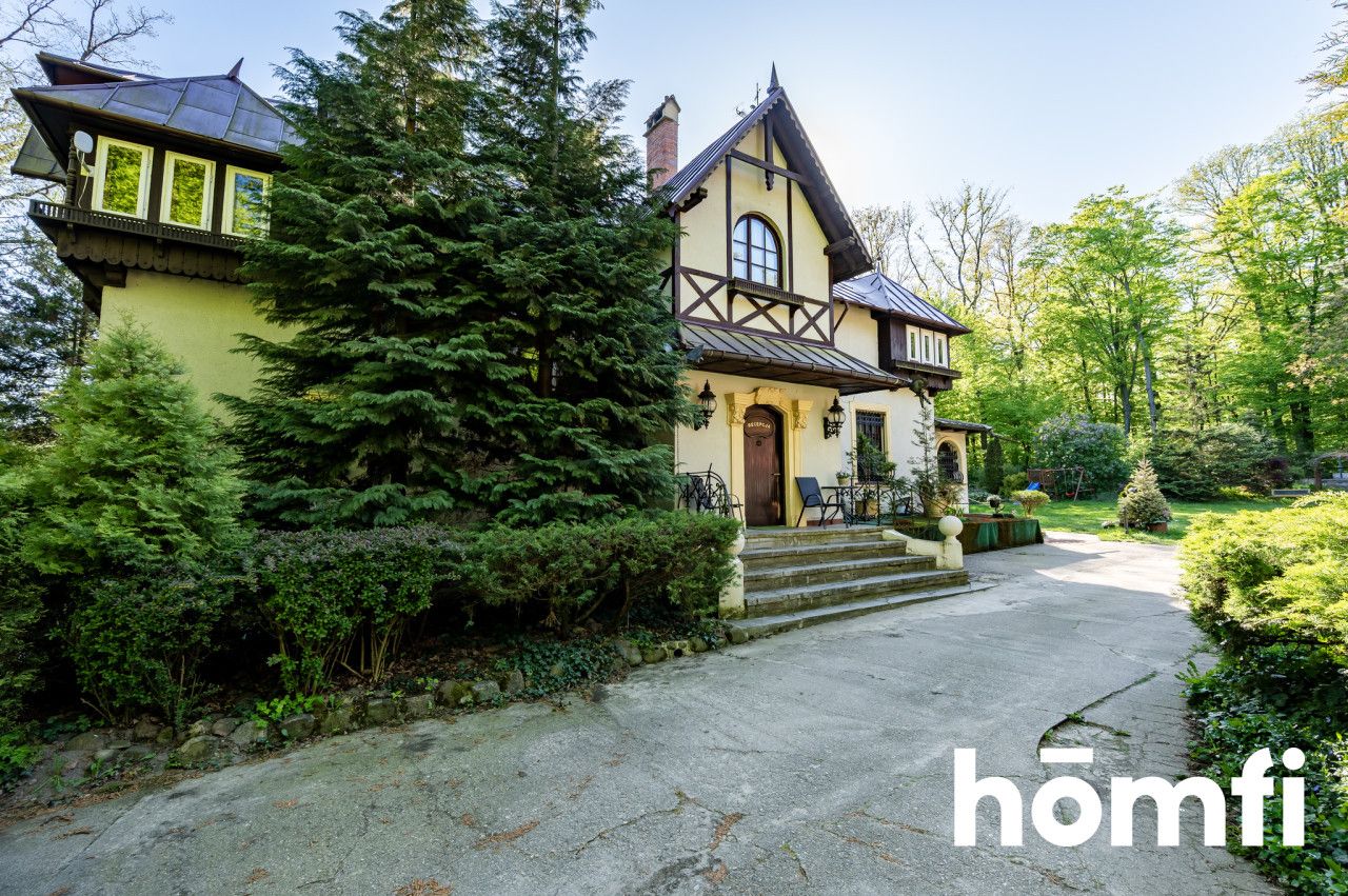 Dworek myśliwski - hotel w Łagiewnikach - Lokal użytkowy - Sprzedaż - Łódź, Bałuty