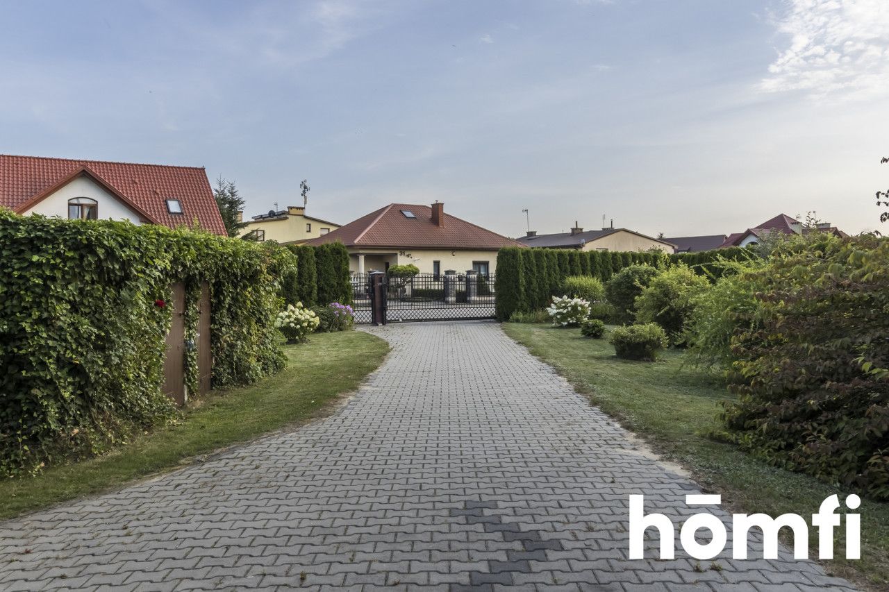 DOM Z MALOWNICZĄ DZIAŁKĄ W NIEPOWTARZALNYM STYLU - Dom - Sprzedaż - Radomski, Zakrzew / Wacyn