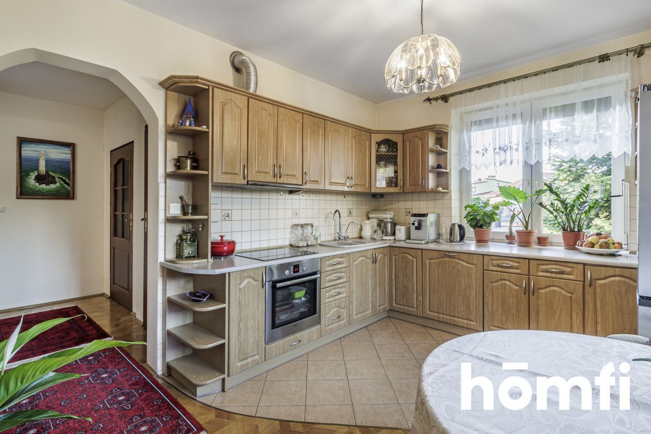 A LARGE HOUSE WITH A PICTURESQUE Plot IN A UNIQUE STYLE - Дім - Продаж - Radomski, Zakrzew / Wacyn