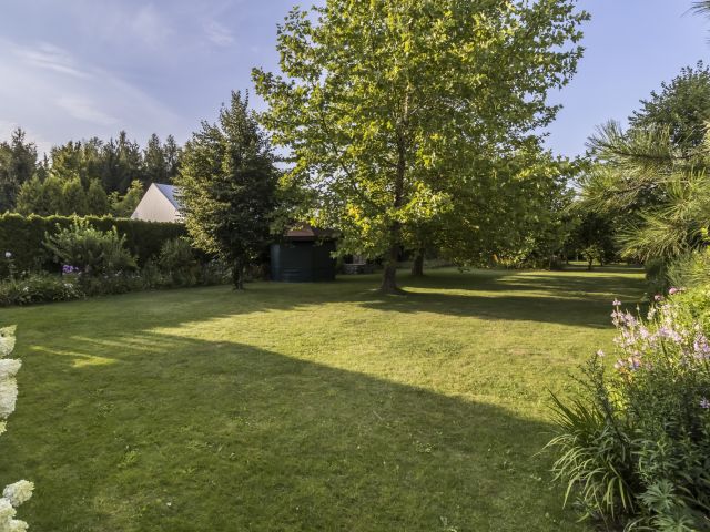 DOM Z MALOWNICZĄ DZIAŁKĄ W NIEPOWTARZALNYM STYLU - Dom - Sprzedaż - Radomski, Zakrzew / Wacyn