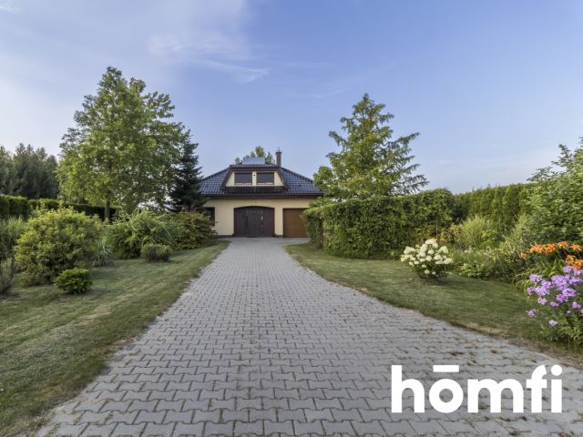 DOM Z MALOWNICZĄ DZIAŁKĄ W NIEPOWTARZALNYM STYLU - Dom - Sprzedaż - Radomski, Zakrzew / Wacyn