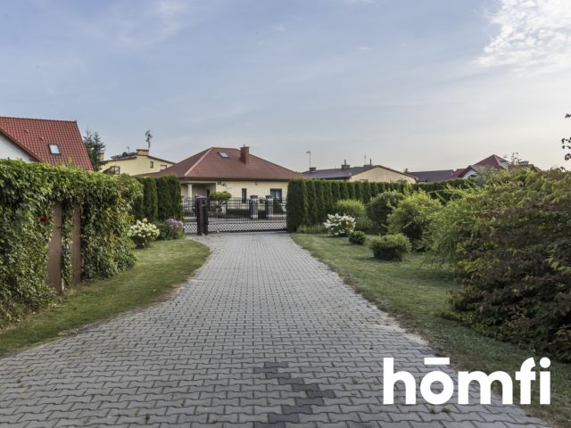 DOM Z MALOWNICZĄ DZIAŁKĄ W NIEPOWTARZALNYM STYLU - Dom - Sprzedaż - Radomski, Zakrzew / Wacyn