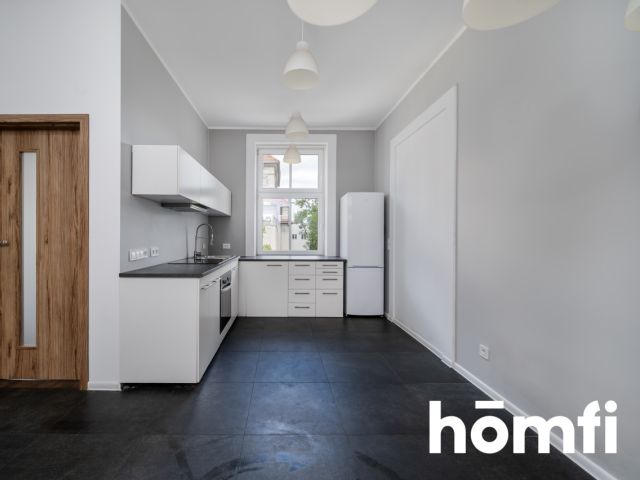 Spacious 113 m² Apartment in Historic Townhouse – Łódź City Center - Apartment - Sale - Łódź, Śródmieście