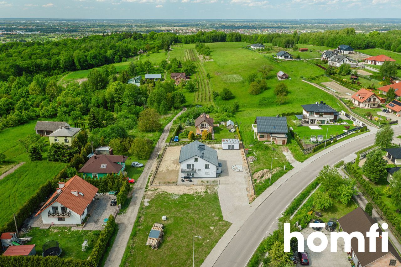 House with Potential near Rzeszów | 6 Rooms | Large Plot | Malawa - Дім - Продаж - Rzeszowski, Krasne / Malawa