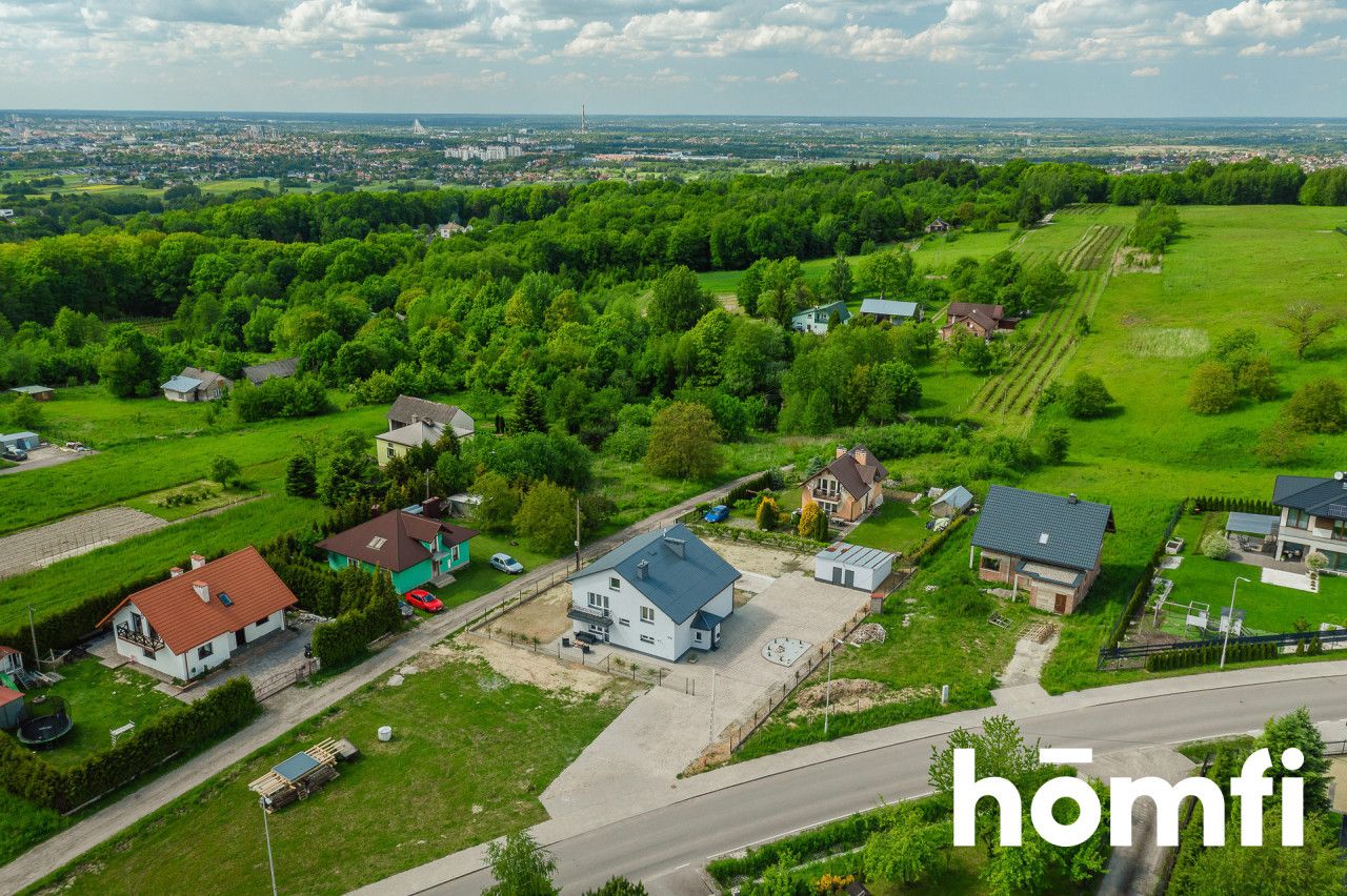 House with Potential near Rzeszów | 6 Rooms | Large Plot | Malawa - Дім - Продаж - Rzeszowski, Krasne / Malawa