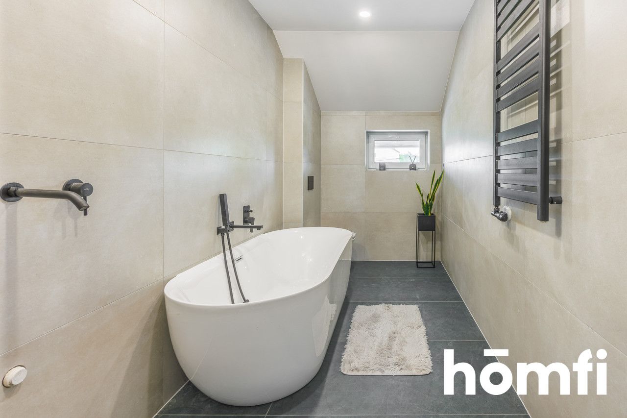 House with Potential near Rzeszów | 6 Rooms | Large Plot | Malawa - Дім - Продаж - Rzeszowski, Krasne / Malawa