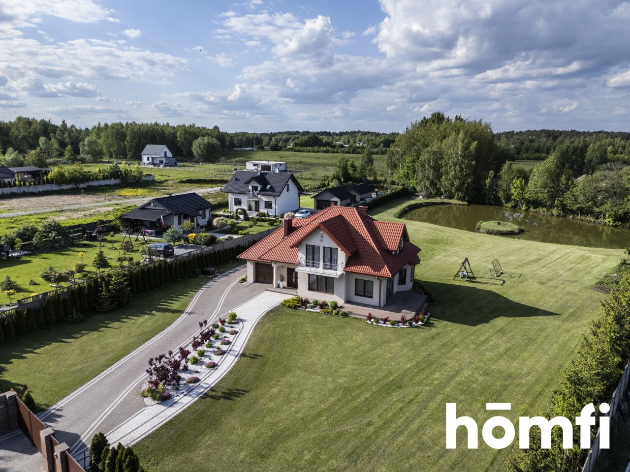 Residence with a pond in Klwaty near Radom - Дім - Продаж - Radomski, Jedlińsk / Klwaty