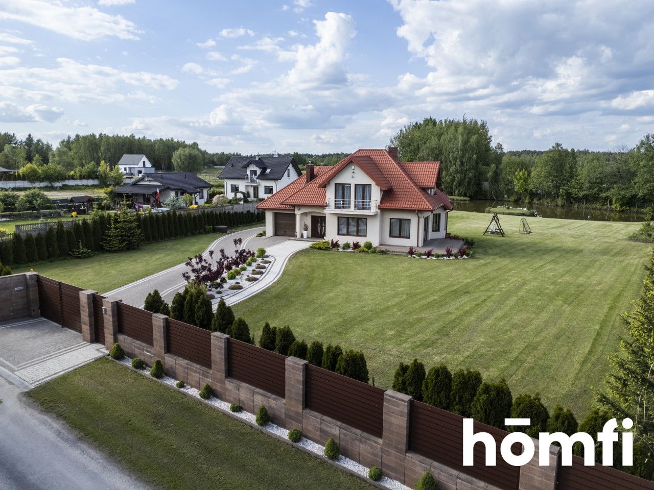 Rezydencja ze stawem w Klwatach koło Radomia - Dom - Sprzedaż - Radomski, Jedlińsk / Klwaty