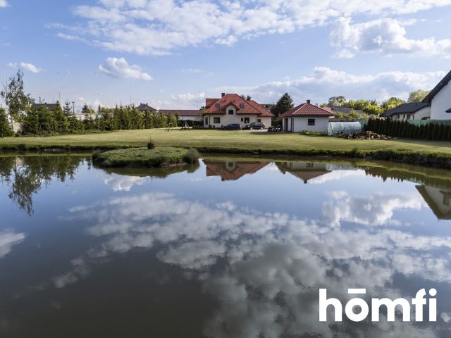 Rezydencja ze stawem w Klwatach koło Radomia - Dom - Sprzedaż - Radomski, Jedlińsk / Klwaty