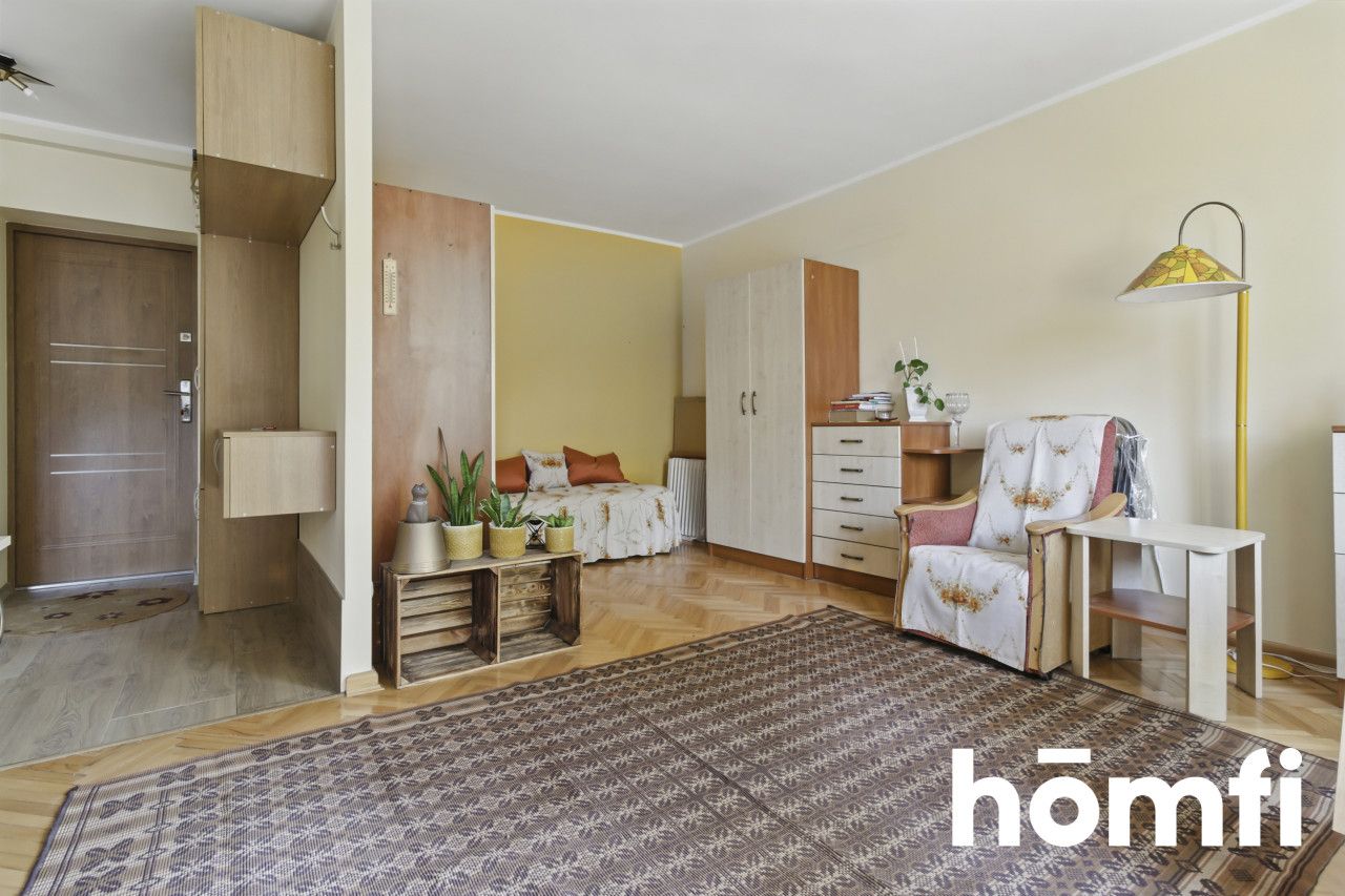 Large studio with a sleeping alcove on Wysoka street - Apartment - Sale - Radom, Śródmieście