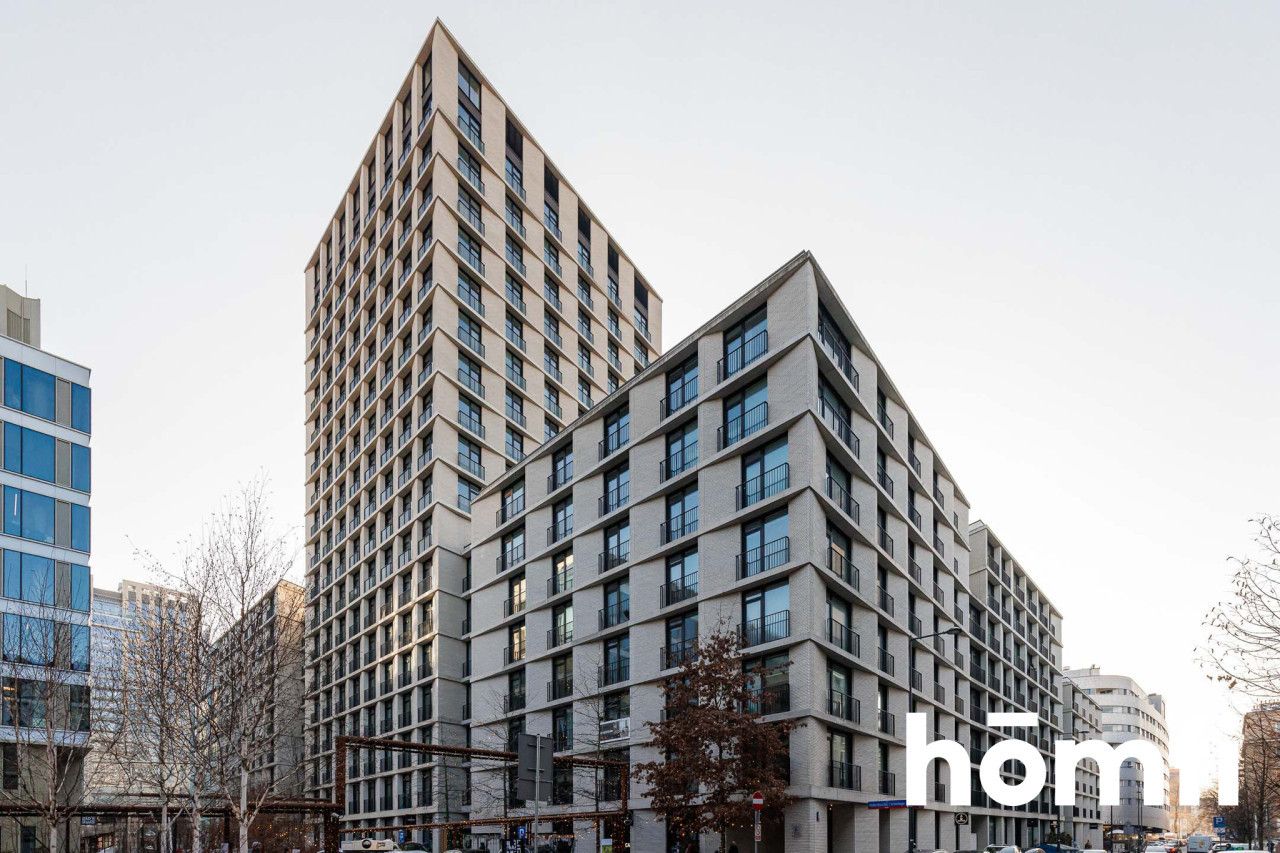 Nice and elegant apartment on the top of living part of Warsaw city center with parking space - Apartment - Rent - Warszawa, Wola / Mirów