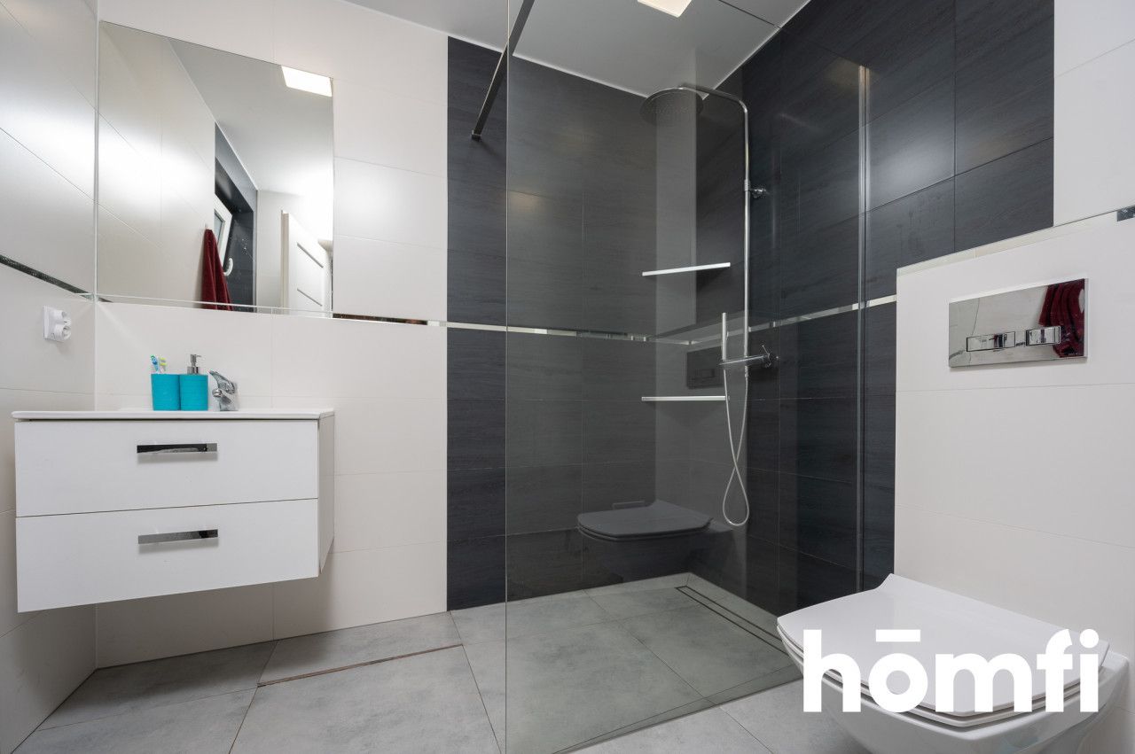 Przestronny dom z potencjałem inwestycyjnym - Dom - Sprzedaż - Limanowski, Niedźwiedź / Poręba Wielka