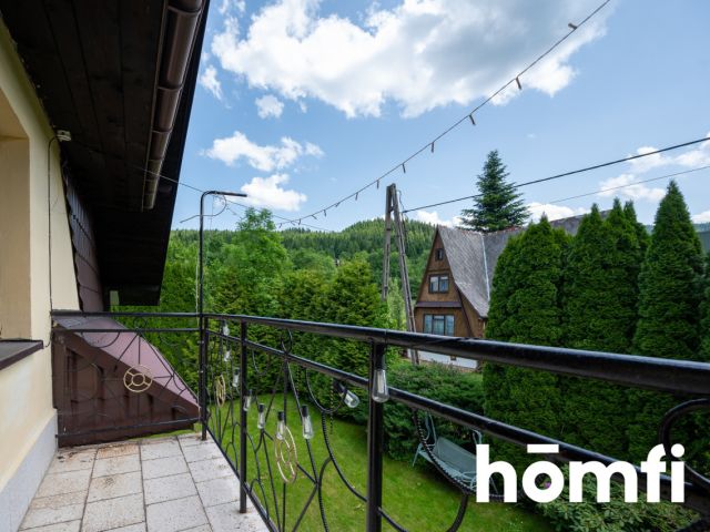 Przestronny dom z potencjałem inwestycyjnym - Dom - Sprzedaż - Limanowski, Niedźwiedź / Poręba Wielka