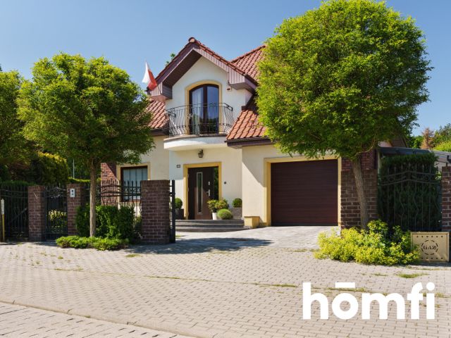 A unique home in the city with a botanical oasis of peace - House - Sale - Gdańsk, Kokoszki