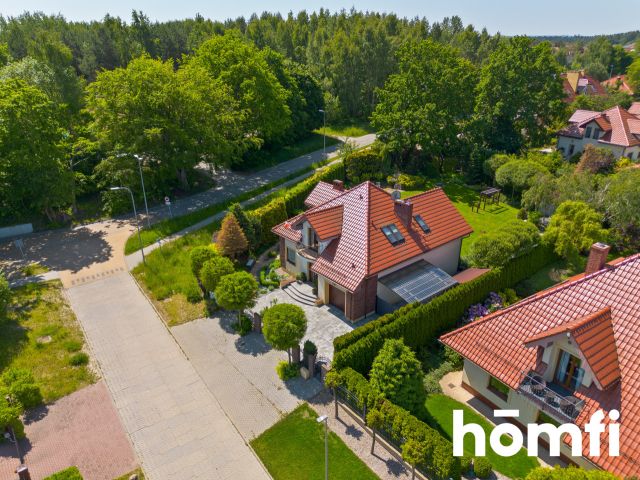 A unique home in the city with a botanical oasis of peace - Дім - Продаж - Gdańsk, Kokoszki