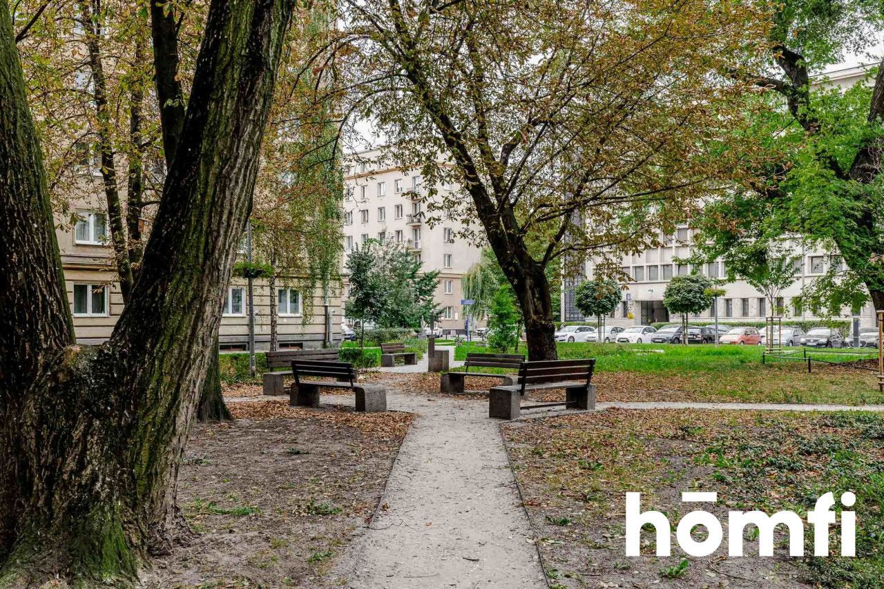 Atmospheric studio apartment in the very center of Ogrodowa - Apartment - Rent - Warszawa, Wola / Mirów