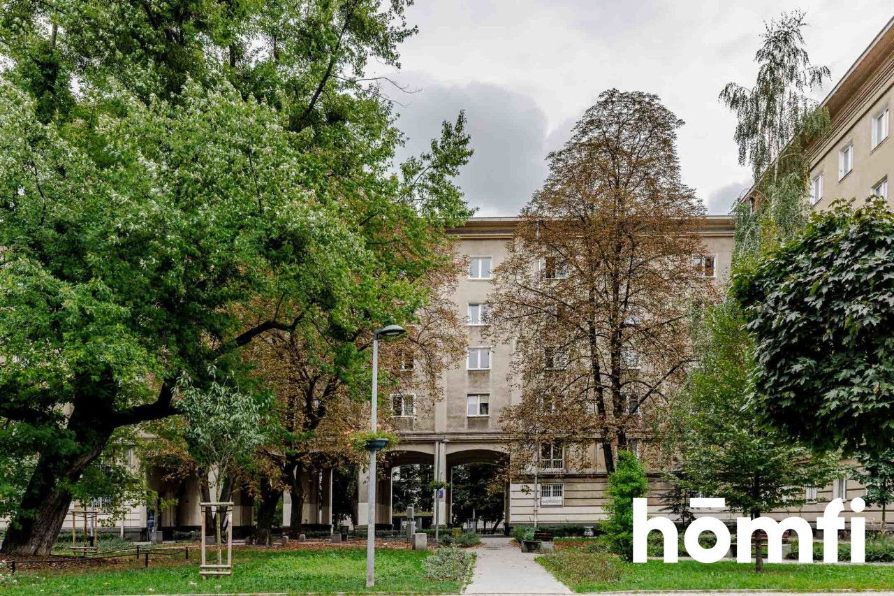 Atmospheric studio apartment in the very center of Ogrodowa - Apartment - Rent - Warszawa, Wola / Mirów