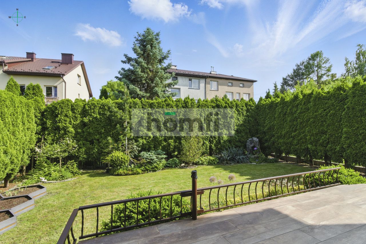 Comfortable home with a fireplace in a quiet location - Дім - Продаж - Kielce, Ostra Górka