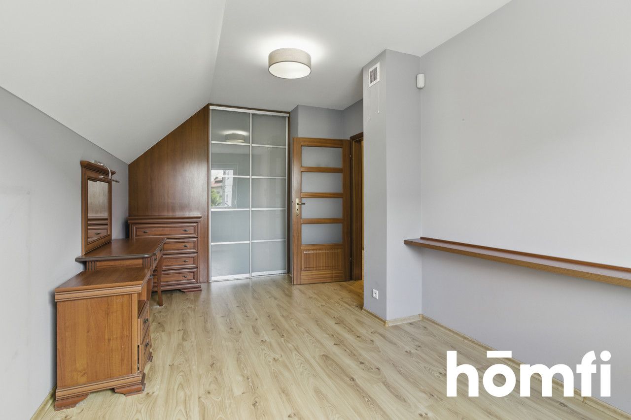 Comfortable home with a fireplace in a quiet location - Дім - Продаж - Kielce, Ostra Górka