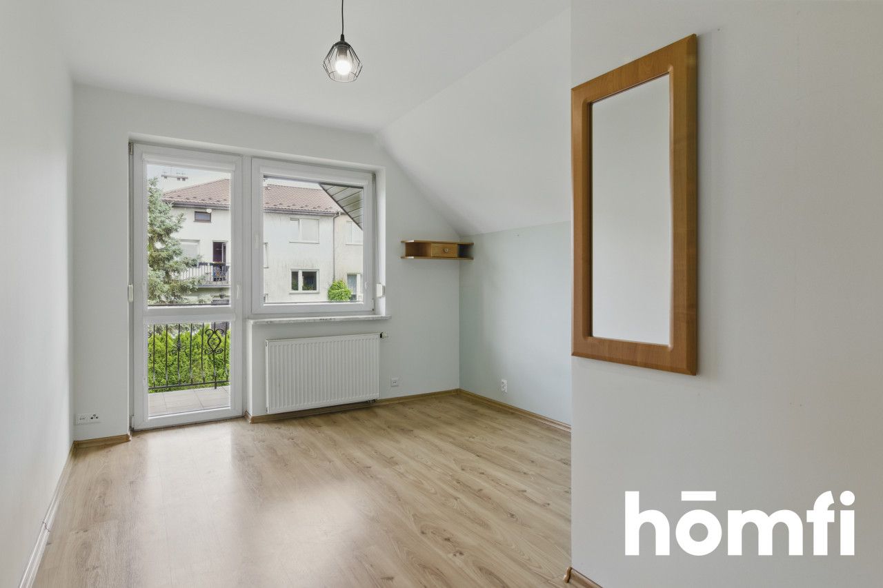 Comfortable home with a fireplace in a quiet location - Дім - Продаж - Kielce, Ostra Górka