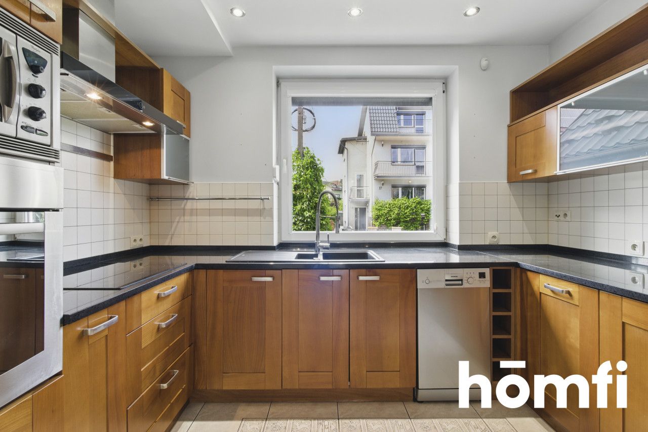 Comfortable home with a fireplace in a quiet location - Дім - Продаж - Kielce, Ostra Górka