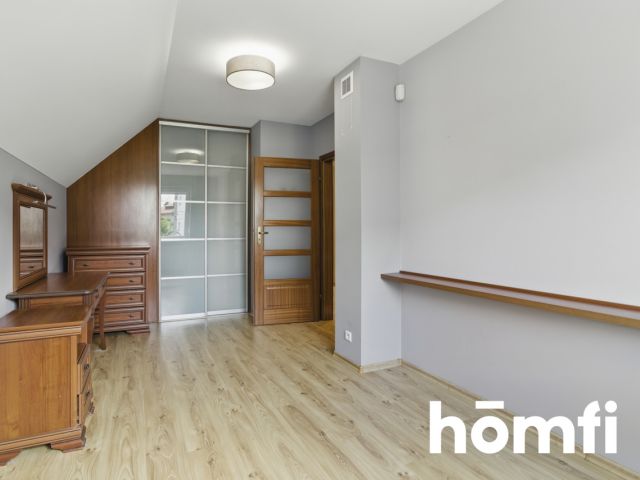 Komfortowy dom z kominkiem w spokojnej okolicy - Dom - Sprzedaż - Kielce, Ostra Górka