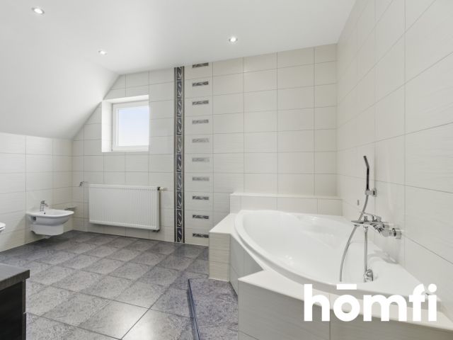 Komfortowy dom z kominkiem w spokojnej okolicy - Dom - Sprzedaż - Kielce, Ostra Górka