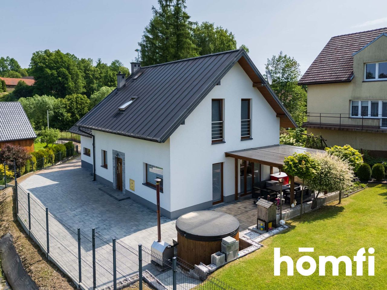 Ready-to-move-in family home with a well-kept garden - House - Sale - Myślenicki, Sułkowice / Krzywaczka