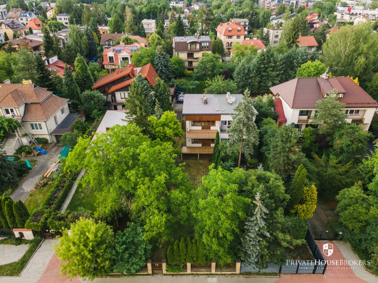Spacious property among the greenery of Wola Justowska Królowej Jadwigi Street - House - Sale - Kraków, Krowodrza / Wola Justowska